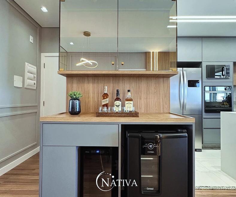 Cocina con isla tipo bar