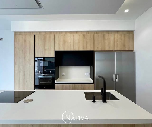 Cocina iluminada con luces LED